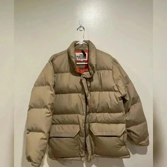 Vintage 1970’s NorthFace Gorpcore Tan Down Puffer Coat - Picture 4 of 6